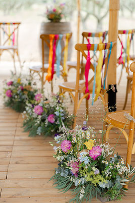 meadow style aisle decorations 