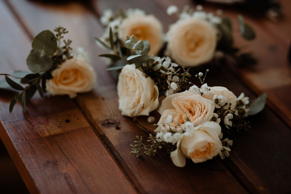 buttonholes