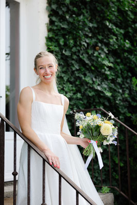 mariée avec bouquet 