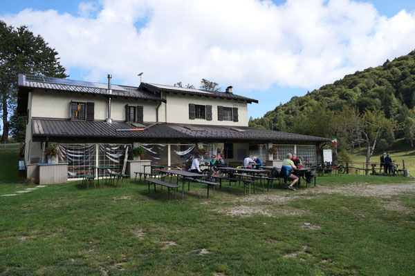 Rifugio Alpini Passo Nova