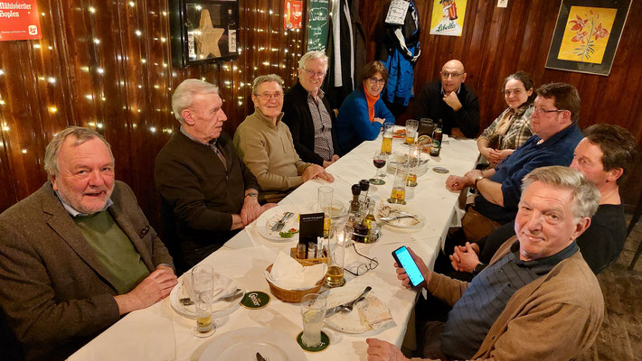22. Dezember 2023: Wien-Ausflug - hervorragendes Abendessen im Gasthaus "D'Landsknecht"