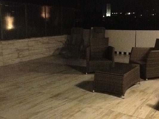 Terrazza in Gres porcellanato sopraelevato