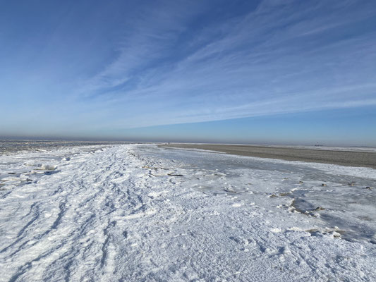 Bild: Strand von SPO im Winter