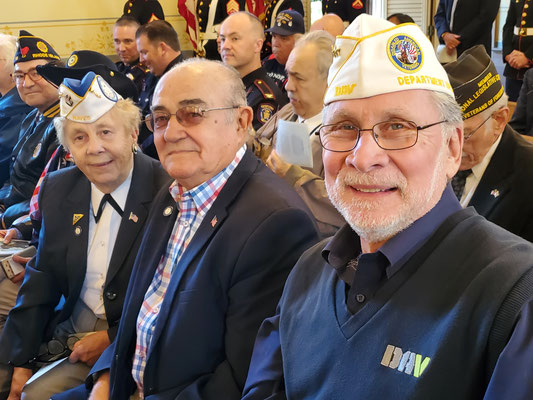 Cisco, Linda, Ginny Hanson with Wally Coelho, DAV, VFW.