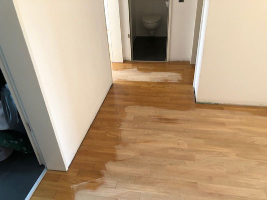 "Am Parkett schleifen"