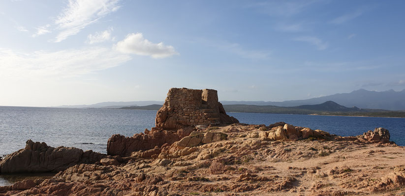 au Sud du golfe de Ventilegne sur la route d'Ajaccio