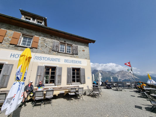 Hotel Belvedere, oberhalb der Alp Grüm, mit einer herrlichen Aussicht ins Val Poschiavo