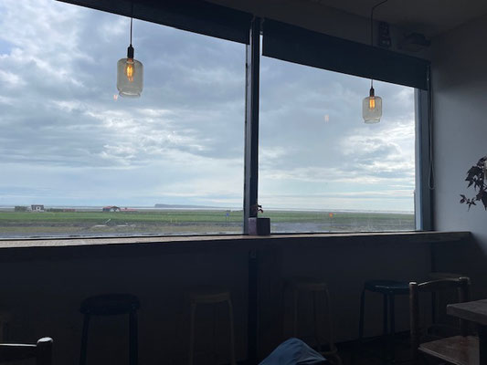Blick vom Cafè auf Ingolfshöfdi