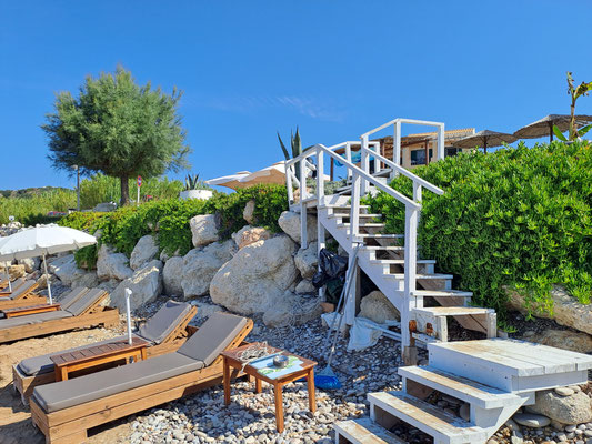 Sonnenliegen Arillas Beach