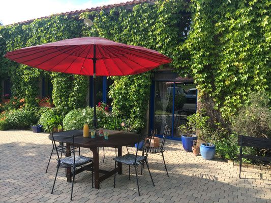 La terrasse côté ferme