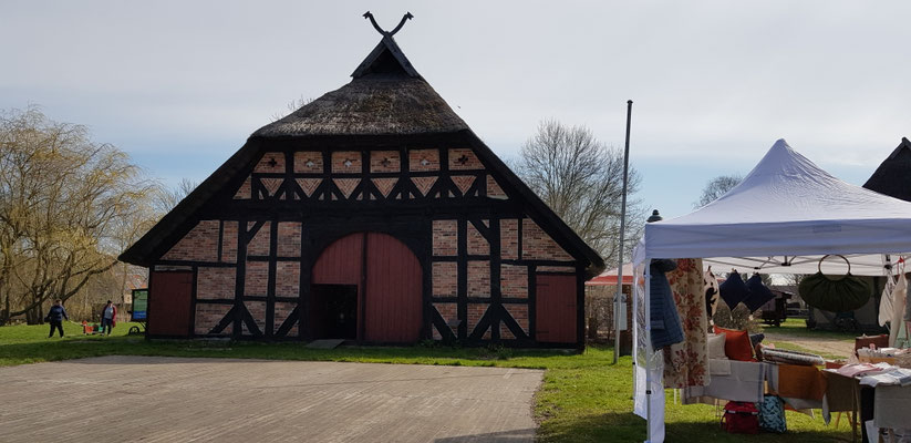 Bauernhaus  Strasse und Gaststätte