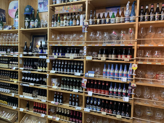 厳選こだわりのベルギービールと専用グラス