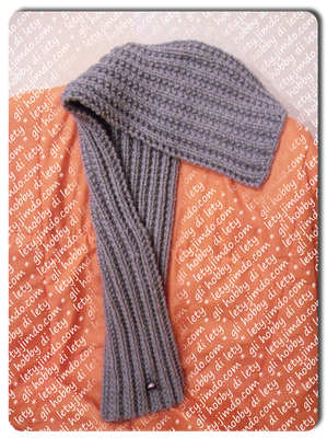 scaldacollo 5 in 1 - modello di Coco Knits - http://store.cocoknits.com/patterns/fear-of-commitment-cowl/#.VuLisNLhCUk