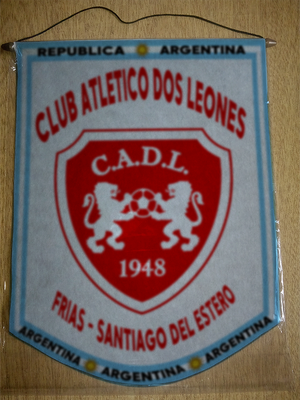 BANDERIN DOS LEONES FRIAS SANTIAGO