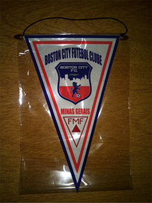 BANDERIN 37CM PAÑO BOSTON CITY FUTEBOL CLUBE BRASIL DE MANHUAÇU