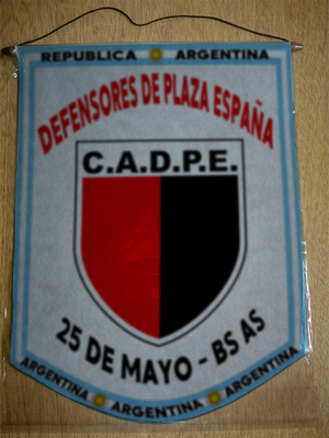 BANDERIN DEFENSORES PLAZA ESPAÑA 25 MAYO