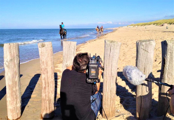 PRINCIPAL FILMS : more than 20 years of developing and producing AWARD-WINNING DOCUMENTARIES - EYE-CATCHING BUSINESS TV - REMARKABLE ACTION MOVIES - REAL LIFE HUMAN INTEREST FILMS