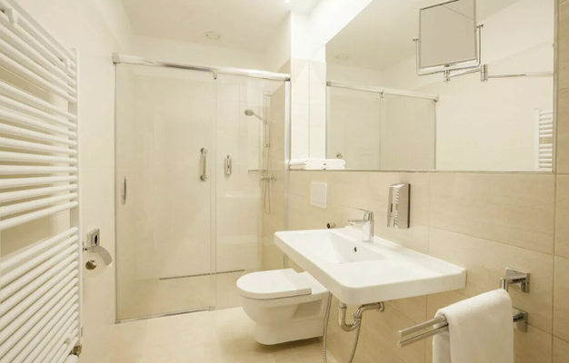 Hotel Astoria*** - Badezimmerbeispiel
