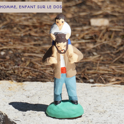 homme, enfant sur le dos
