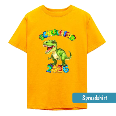 Einschulungs-T-Shirt mit grünem T-Rex, bunter Dinosaurier-Schrift und dem Text Schulkind 2026.