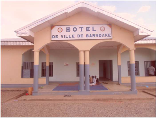 Barndaké dans la Bénoue. Hotel de ville