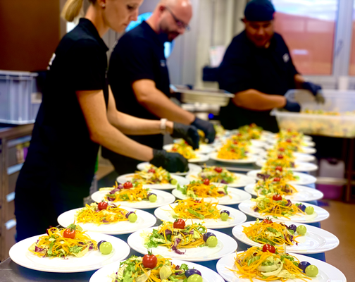 Catering macht Spass und Freude in unserer Partnerlocation Arthaios in Däniken. Frisch zubereitet und vor Ort gekocht. Jetzt Catering für deine Firma buchen.