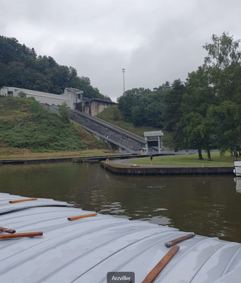 Unterwasser des Schiffshebewerks Saint-Louis/Arzviller / Plan incliné de Saint-Louis/Arzviller (© 20.08.2025 Wolfgang K.)