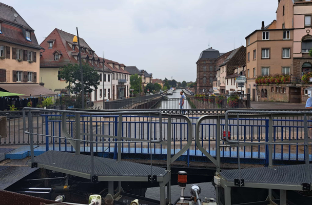 Unterhaupt der  Stadtschleuse Zabern / Écluse double n° 30/31 de Saverne (© 20.08.2025 Andy R.)