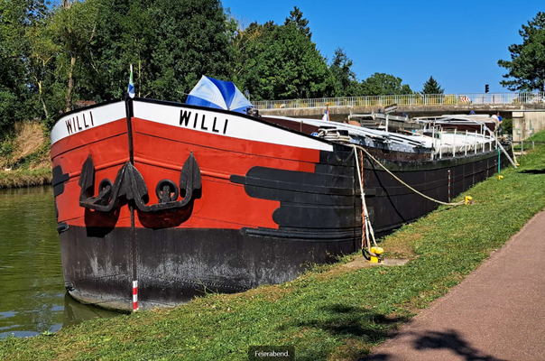 Feierabend am Liegeplatz Hochfelden (© 18.08.2025 Andy R.)