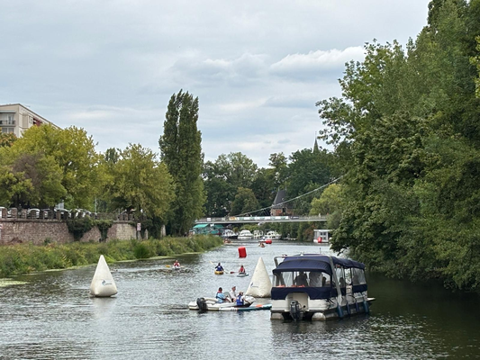 unerwartete Schifffahrtssperre in Saargemünd (© 23.08.2025 Saskia G.)