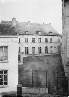 1908 - Ancienne prison rue de Mons démolie en 1909