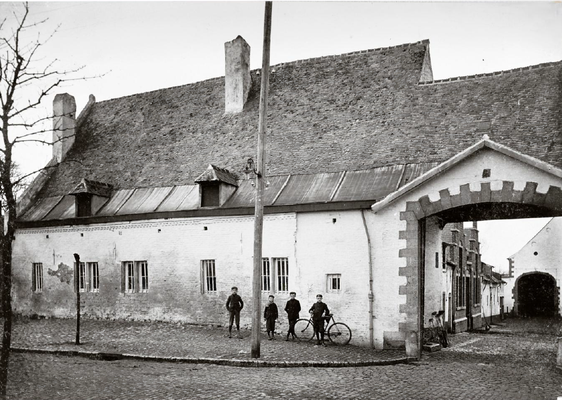 1908 - La ferme Al Saulx au faubourg de Charleroi