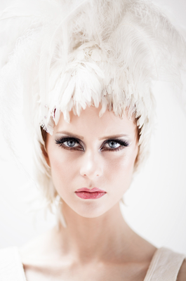 Model: K. Schacht, Makeup: Meyadae