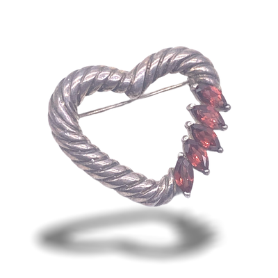 Victorian-inspired Garnet stones on heart-shaped brooch in 925 sterling silver, 1940's Italian Sterling Love Token Pin -Art.877/2