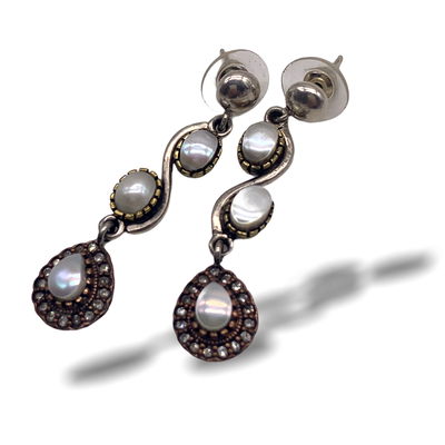 Captivating long dangling Mother of Pearl earrings with dazzling Zircon, 1960s classy design in 925 silver sterling -- Art.639/2 