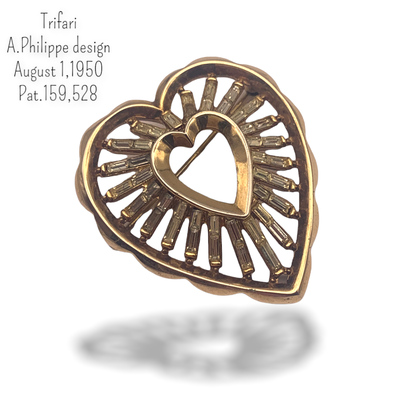 Stunning Vintage Crown Trifari Pat.Pend. Heart Brooch in Gold Tone with Crystal Clear Baguettes. -- Art.301/6