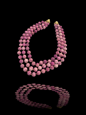 Three-strands graduated necklace in vibrant pink nuances  - fantastic carved Stone Beads, beautiful textures and shapes in a passionate intense pink -Art.28/4