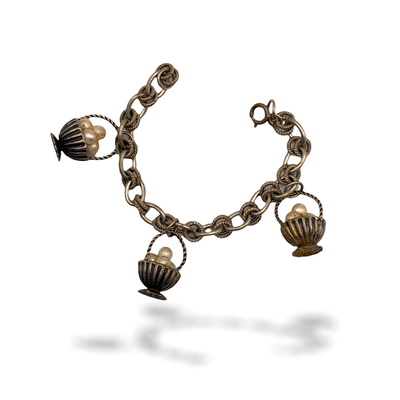 1930s Bold silvered bracelet with pearl baskets charms  -Art.872/3-