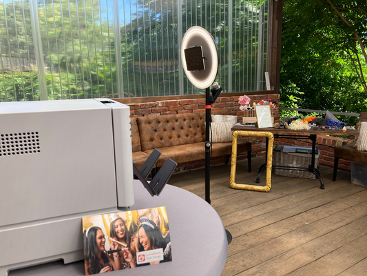 Fotobooth mieten mit kompletter Ausstattung liefern lassen