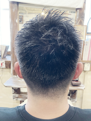 30代　会社員　カット　¥5,850
