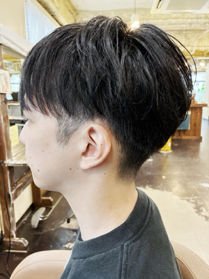 20代　会社員　カット　¥5,850