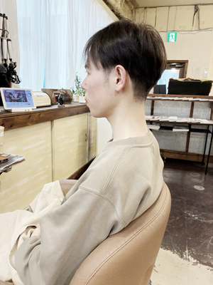 大学生　カット　¥4,950