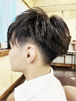 高校生　カット　¥4,100