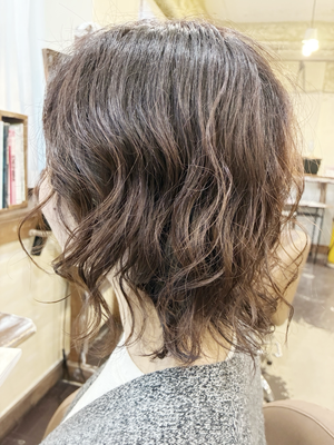 30代　主婦　くせ毛カット・グレイラー・トリートメント