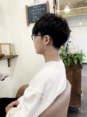 中学生　カット　¥4,100