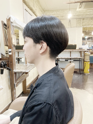 20代　会社員　カット　¥5,850