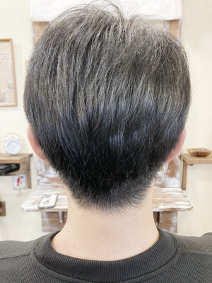 30代　会社員　カット　¥5,850