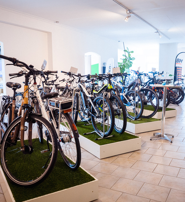 E Bikes In Oberursel Bei Frankfurt Jetzt Probefahrt Vereinbaren E Motion E Bike Experten