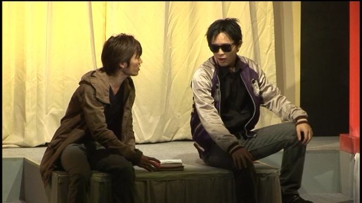 Tetsuya hört jetzt zu und will Keisuke helfen