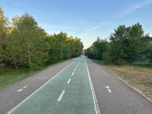 Autobahn für Radfahrer mit Standstreifen